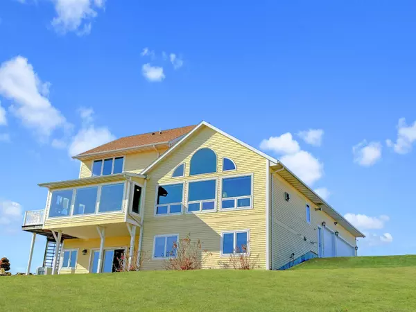Garnavillo, IA 52049,280 Grand Ridge Rim Way