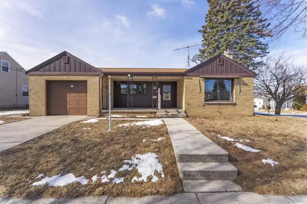 1404 S 20th St, Sheboygan, WI 53081