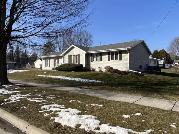 Evansville, WI 53536,230 Garfield Ave