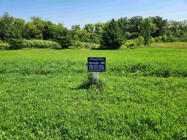 180 Savannah Parkway, Deerfield, WI 53531