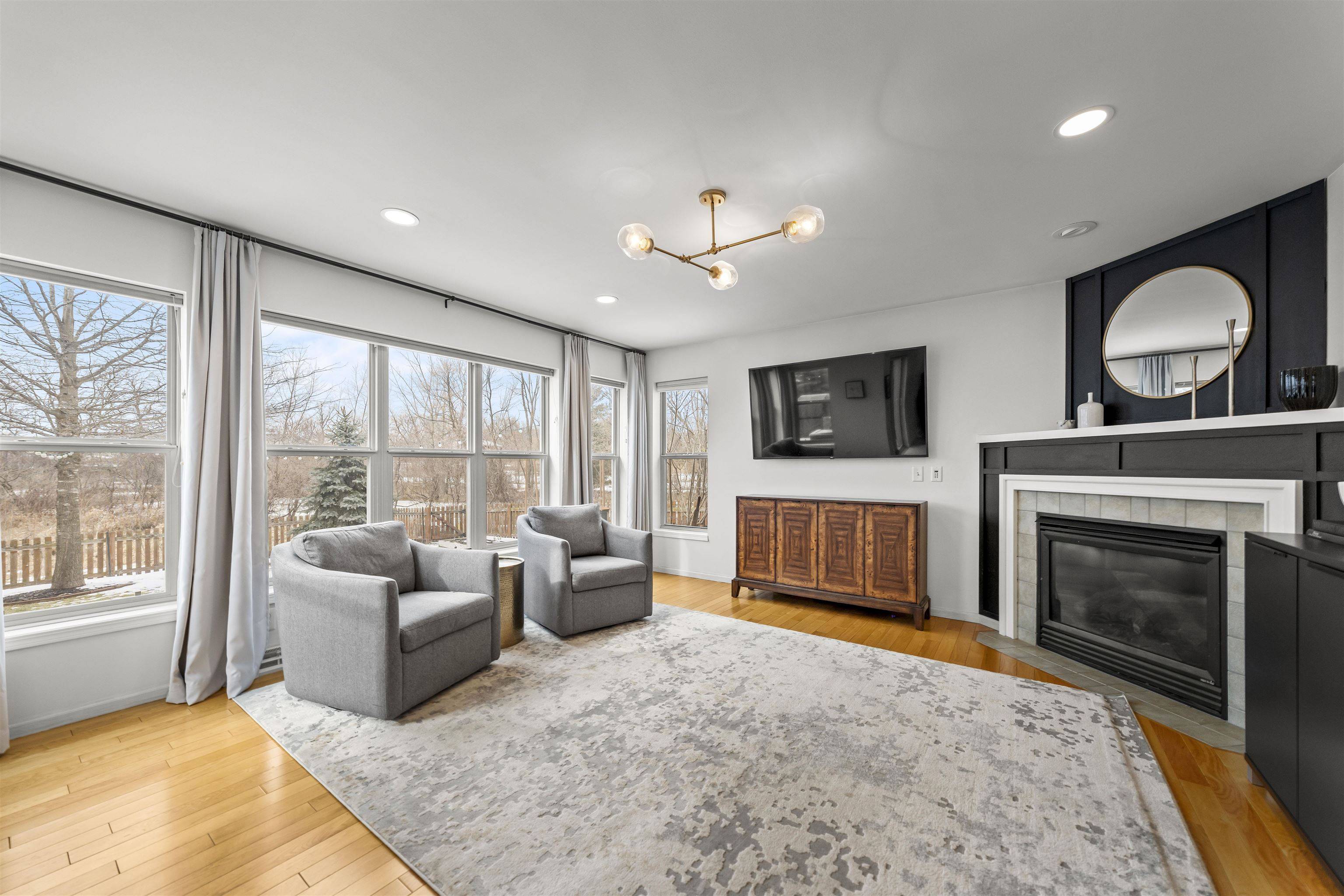 Verona, WI 53593,1106 Feather Edge Dr
