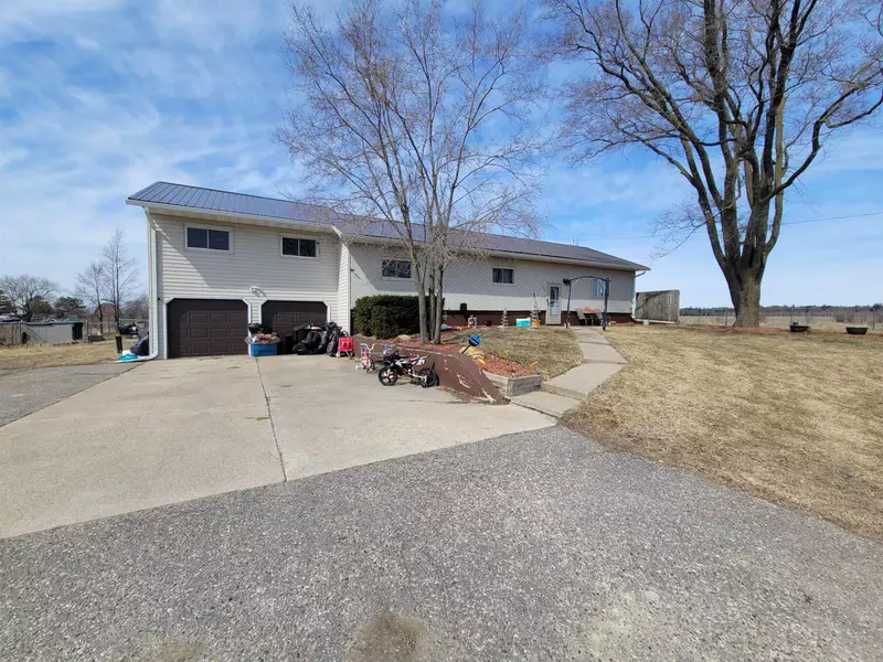 11809 Formica Rd, Tomah, WI 54660