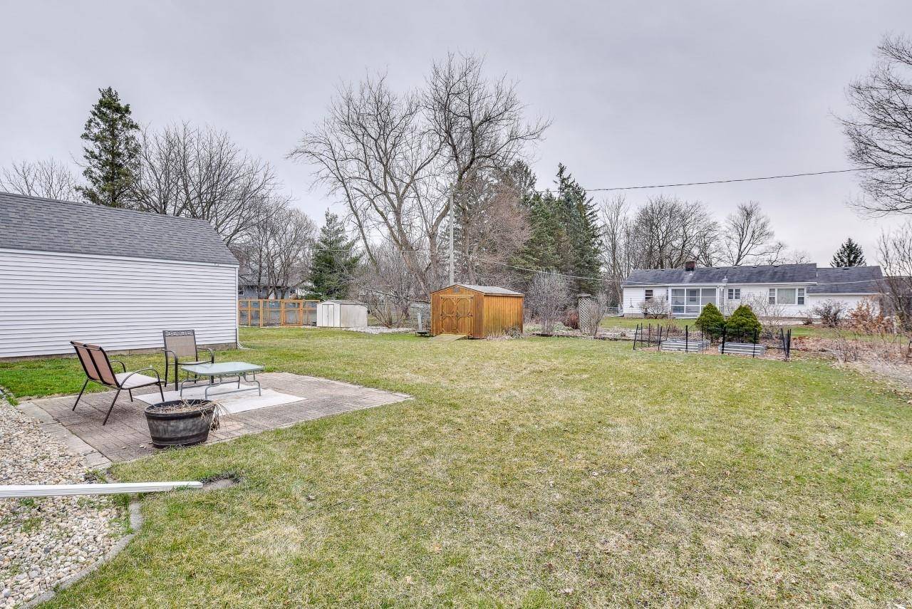 Stoughton, WI 53589,811 W South St