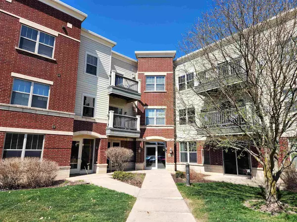 Fitchburg, WI 53711,5196 Sassafras Dr #103