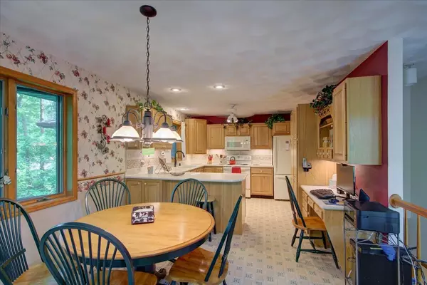 Marshall, WI 53559,4951 Midway Lane