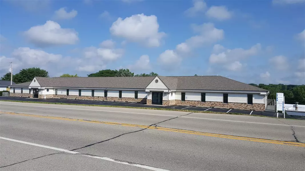 1250 Highway 151, Platteville, WI 53818