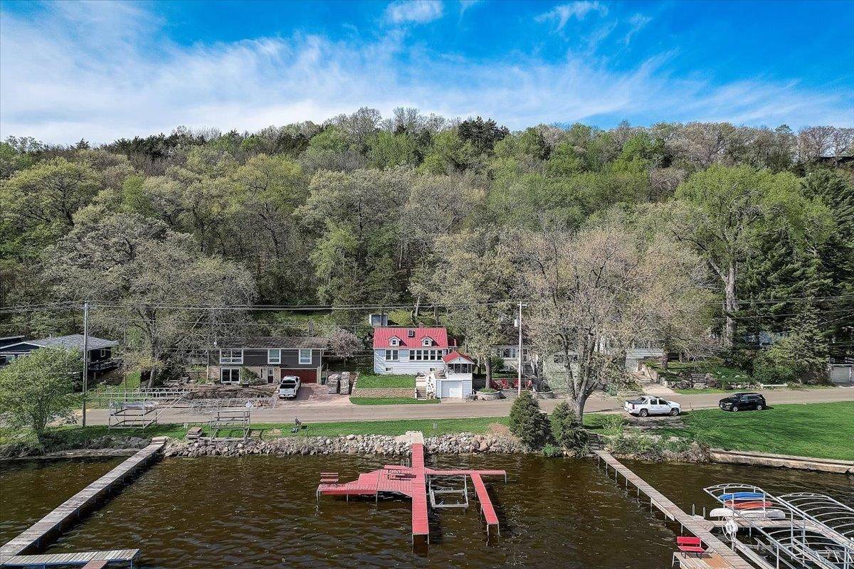 W10776 Tipperary Road, Poynette, WI 53955