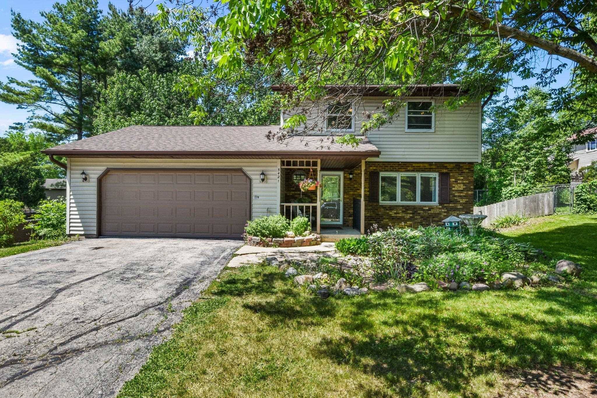 5421 Dennis Drive, Mcfarland, WI 53558