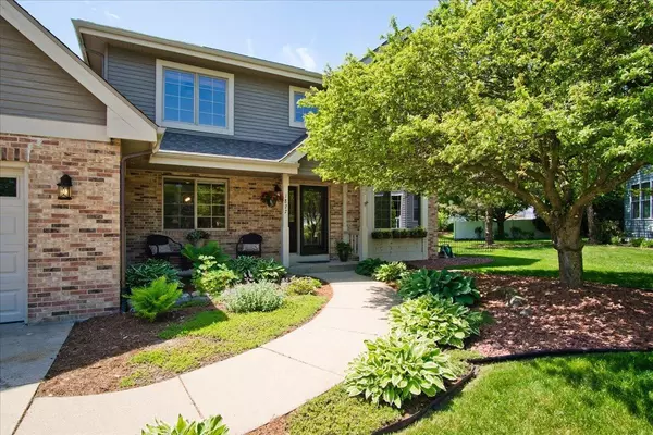 Sun Prairie, WI 53590,1827 Harwood Court