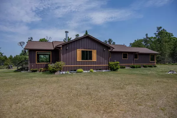 New Lisbon, WI 53950,W5612 Barbara Lane