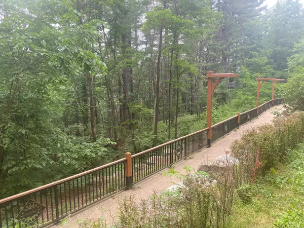 Wisconsin Dells, WI 53965,2411 RIVER Road #2151