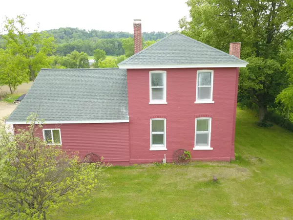 Kendall, WI 54638-7008,29375 Highway 71