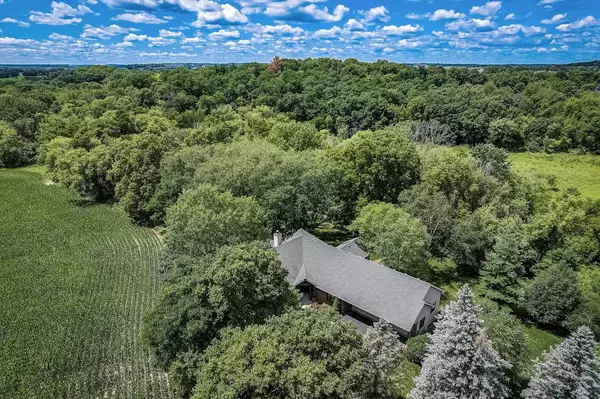 Waunakee, WI 53597,5533 Woodland Drive
