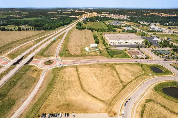 12.52ac Gateway Drive, Baraboo, WI 53913