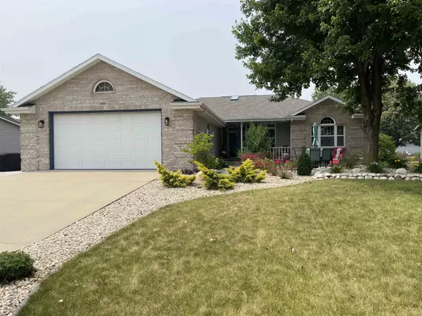 969 Bedford Drive, Janesville, WI 53546
