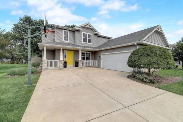 415 Wakeman Circle, Lake Mills, WI 53551-1775