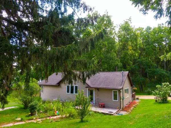 100 School Street, Blanchardville, WI 53516