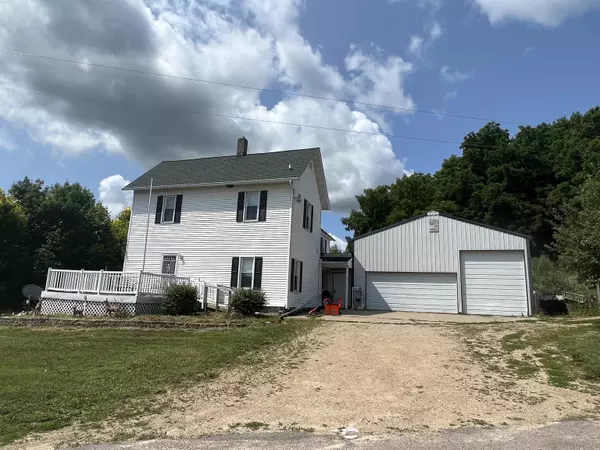 Kendall, WI 54638,E16797 Maple Lane