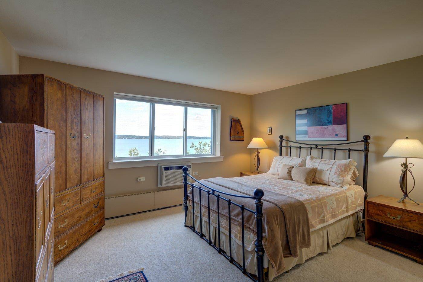 Madison, WI 53705,3100 Lake Mendota Drive #601