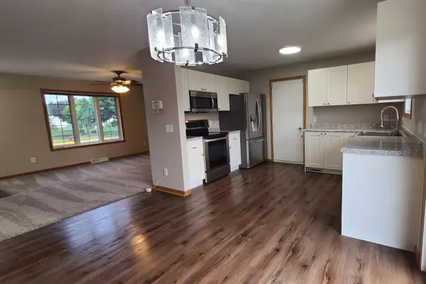 Marshall, WI 53559,629 Meadowview Lane