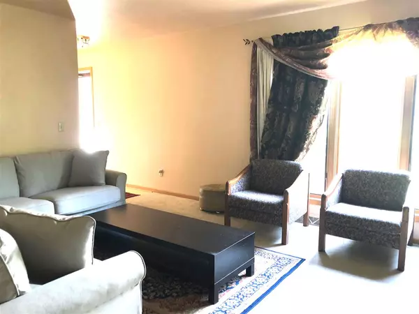 Madison, WI 53711,2 Newbury Circle