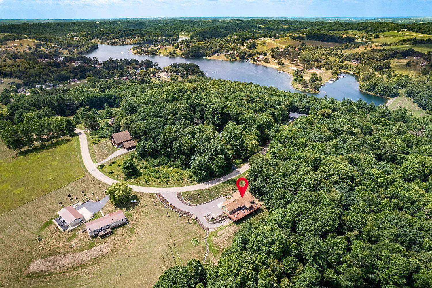 La Valle, WI 53941,S1154 Dutch Hollow Mound Court