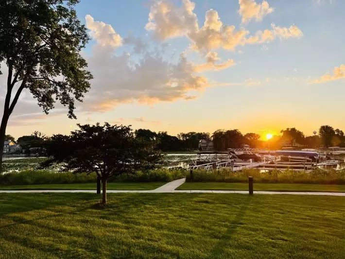 5379 Mariners Cove Drive #504, Madison, WI 53704