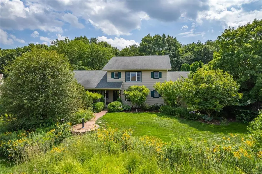 3193 Conservancy Estates Lane, Sun Prairie, WI 53590