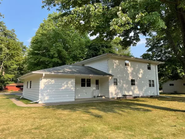 Port Edwards, WI 54469,1191 4th Street