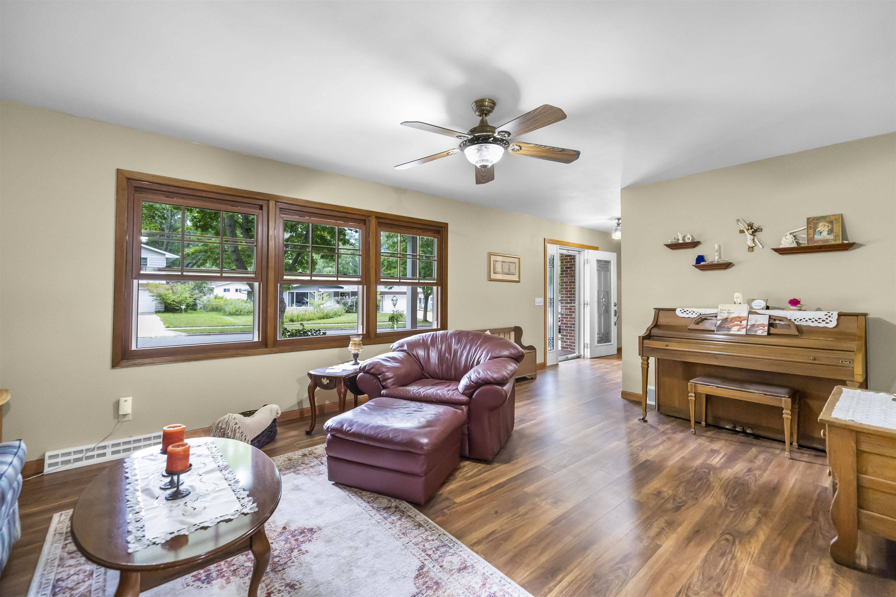 Madison, WI 53714,5218 Greenbriar Lane