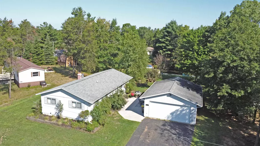 W5778 Evergreen Lane, New Lisbon, WI 53950