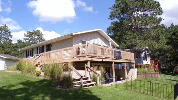 Nekoosa, WI 54457,1083 Quarterstaff Court