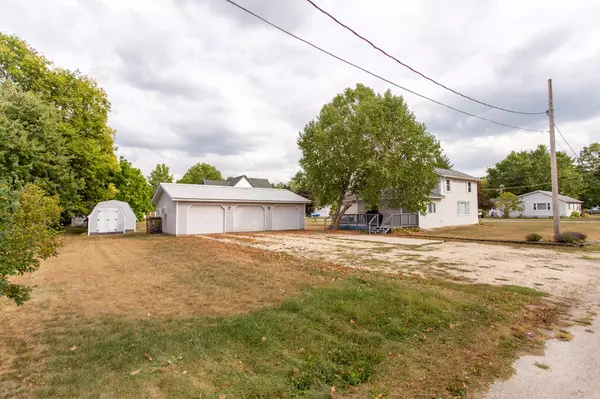 Brodhead, WI 53520,207 8th Street