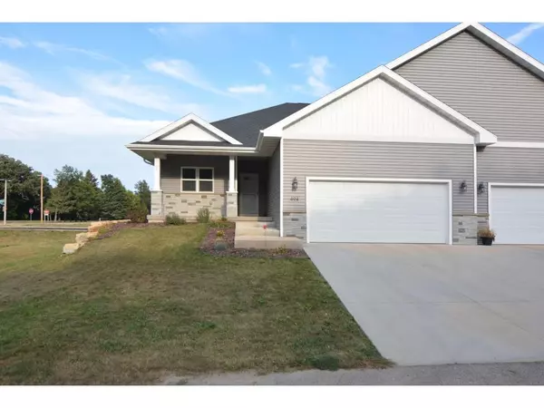 494 Ithaca Court, Oregon, WI 53575