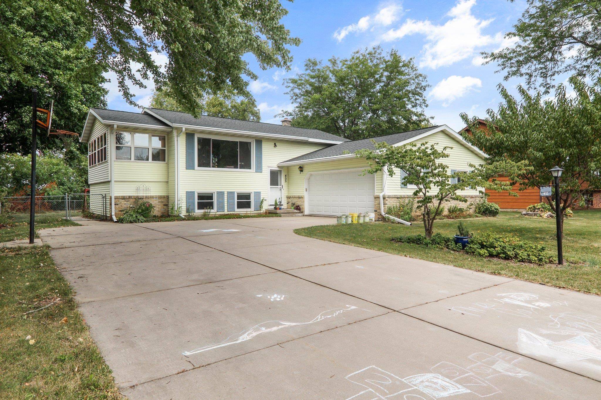 455 E Richards Road,  Oregon,  WI 53575