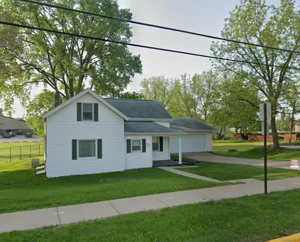 395 Broadway Street, Platteville, WI 53818