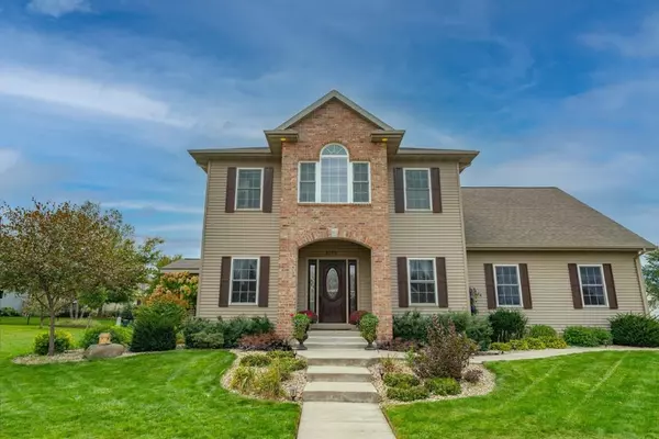 2075 Stonehaven Drive, Sun Prairie, WI 53590