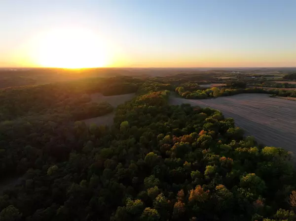 Highland, WI 53543,5666 Farmers Ridge Road