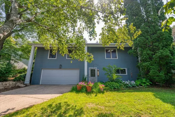 525 S Segoe Road, Madison, WI 53711