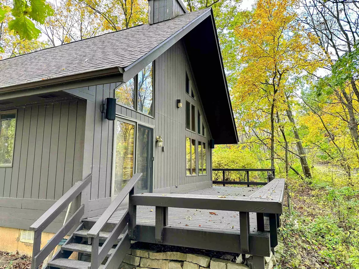 Eastman, WI 54626,60912 River Forest Drive