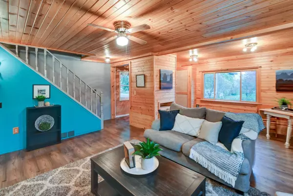 Columbus, WI 53925,639 N Dickason Boulevard