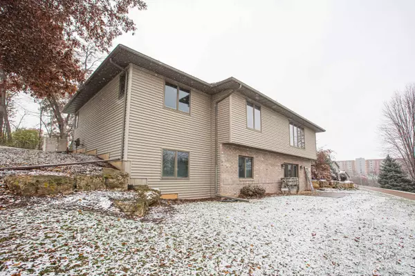 Platteville, WI 53818,675 Pyrite Road