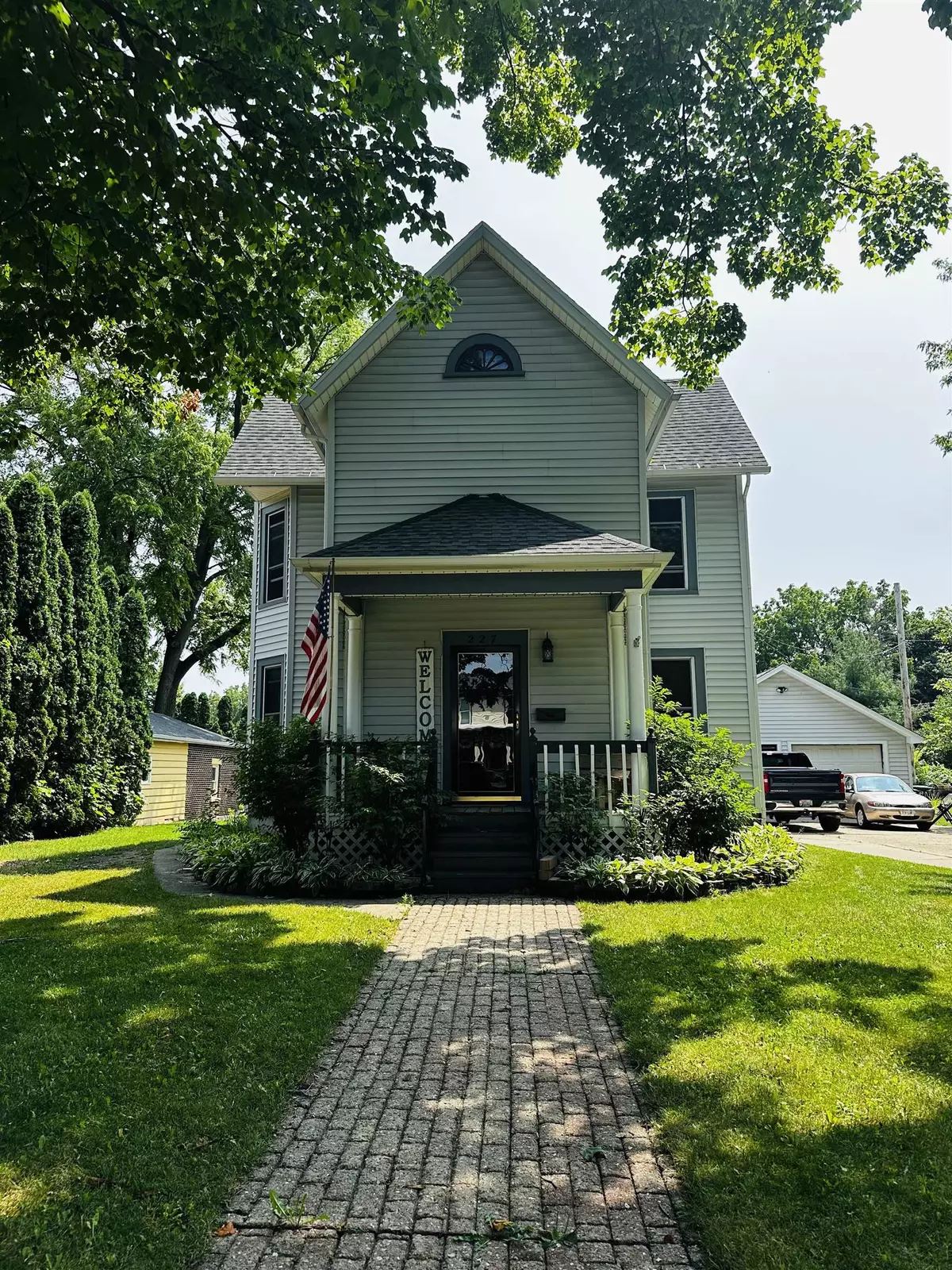 Evansville, WI 53536,227 W Main Street