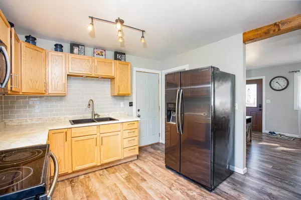 East Dubuque, IL 61025,213 Jule Street