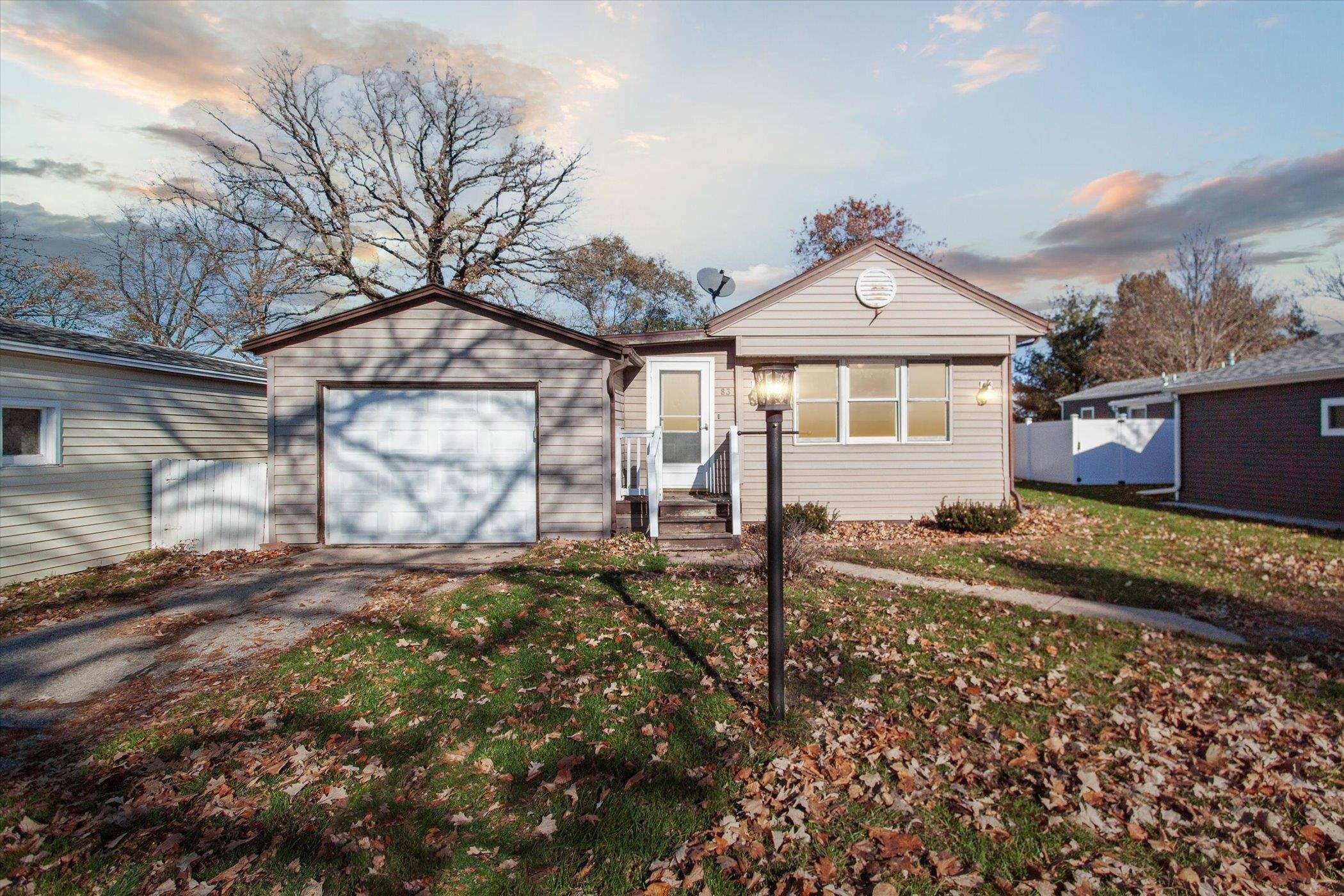Janesville, WI 53546,83 Falling Creek Circle #83