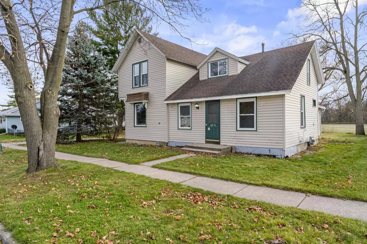 Milton, WI 53563,413 Golden Lane