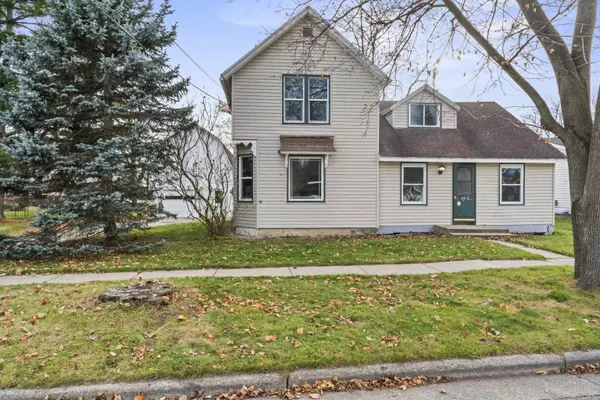 Milton, WI 53563,413 Golden Lane