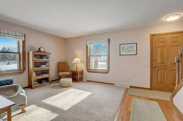 311 Lexington Drive Waunakee, WI 53597