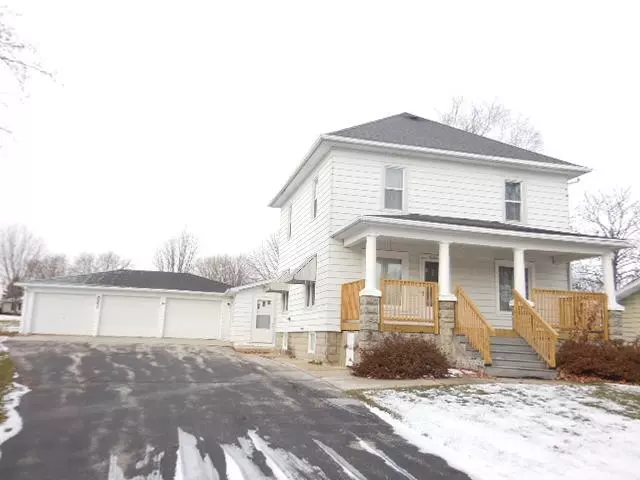 621 S Bridge Street, Markesan, WI 53946-8803