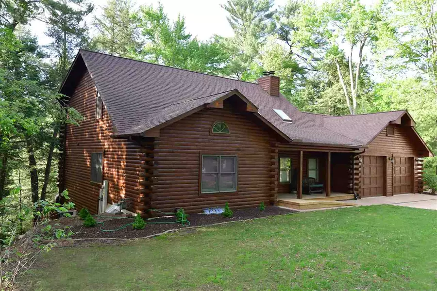 215 Alcan Drive, Baraboo, WI 53913